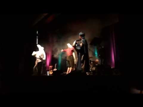 "Der Träger und die drei Damen" - Matthias Egersdörfer & Gankino Circus