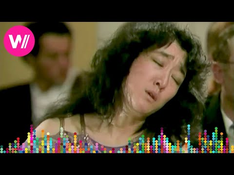 Mitsuko Uchida: Mozart - Piano Concerto K. 271 (Mozarteum Orchestra, Jeffrey Tate)