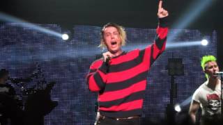 Falling In Reverse - "Loser" @ Hammerstein Ballroom 1.27.17