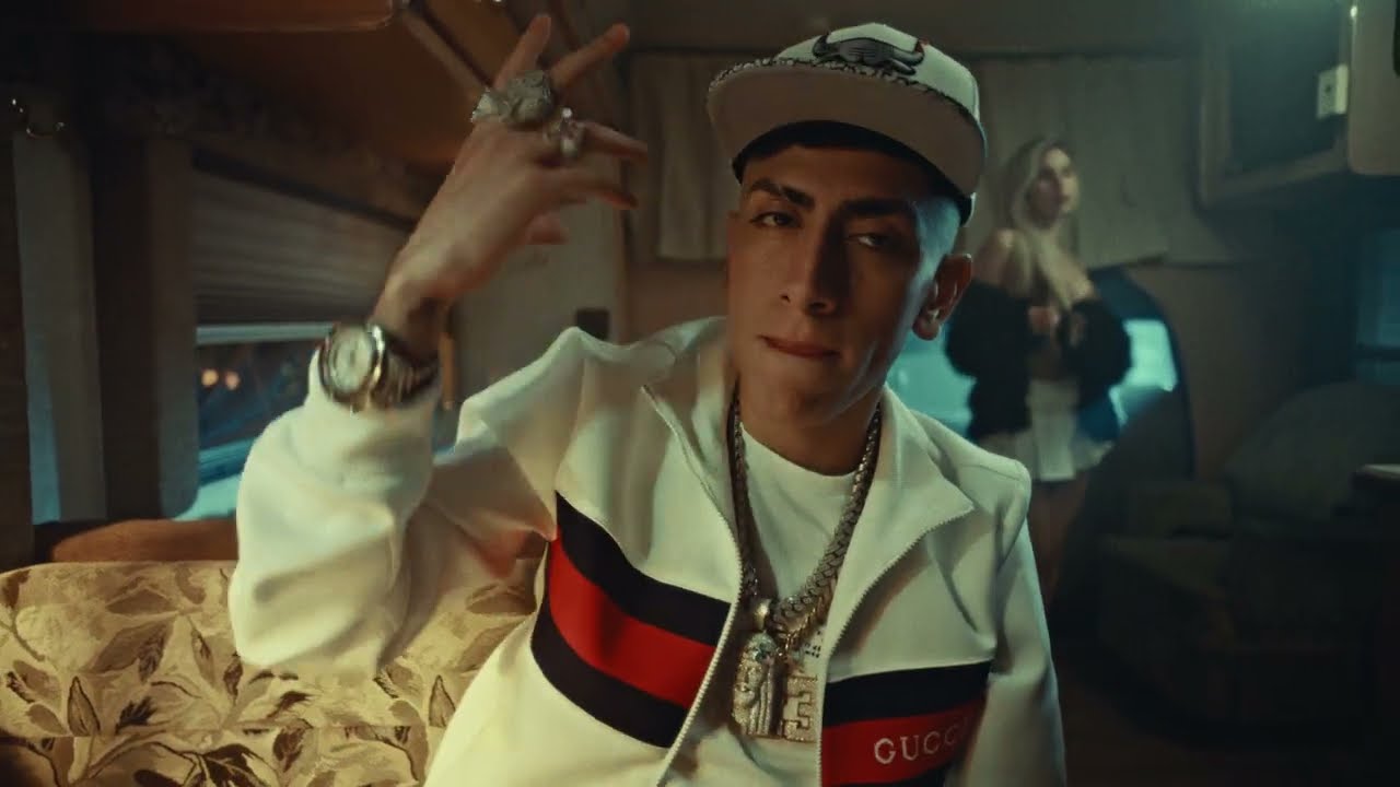 Lyrics & Translations of SECUESTRARTE by El Jordan 23 Popnable