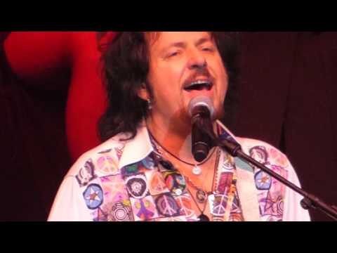 Rock meets Classic 2017 - Steve Lukather (Toto) - Hold the Line (Live) @ Frankfurt