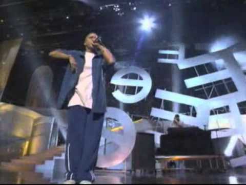 Eminem - Without Me - MTV Movie Awards (2002)
