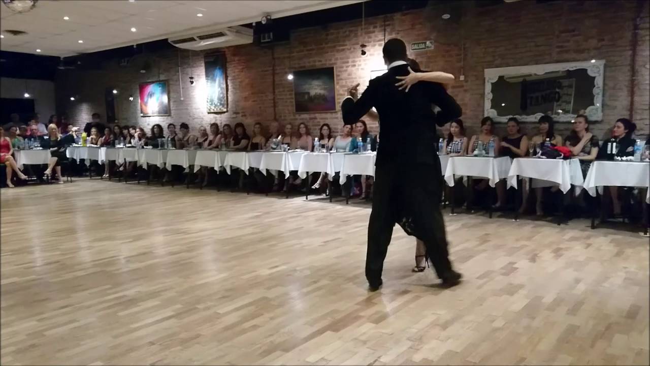 Video thumbnail for Mirella & Carlos Santos David | Performing in Cachirulo Buenos Aires 2016