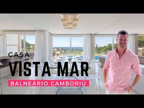Casa com vista para o mar no Condomínio Green Ocean na Praia do Estaleiro em Balneário Camboriú - vídeo