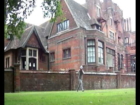 FREE STEP IN PARIS AND LONDON  - Lulu jonas tour/ Part 1