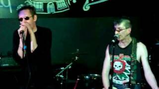 Manchester Punk Band EXTERNAL MENACE Live