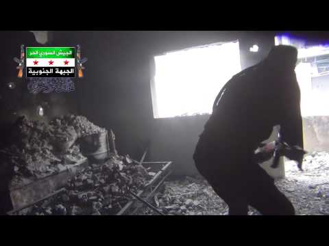 استهداف أحد مقرات النظام في درعا المحطة بالقنابل محلية الصنع من قبل تحالف صقور الجنوب