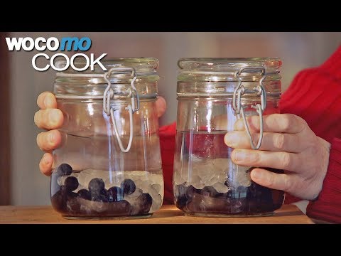 Sloe liqueur / blackthorn liqueur / sloe liqueur - with recipe