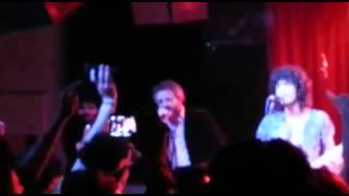 Carlos Tarque e Isma Romero. ANTES DE QUE ESTÉ PROHIBIDO