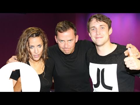 キャロライン・フラックとインヌエンド・ビンゴ (Innuendo Bingo with Caroline Flack)