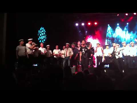 Soldat Louis/Bagad de Lan Bihoué - Du rhum, des femmes - Porcieu-Amblagnieu