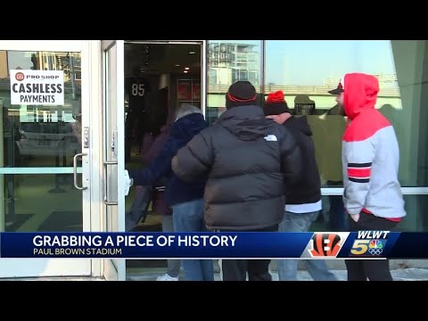 Bengals Pro Shop sees long lines of fans seeking AFC Championship gear