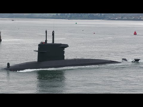 Dutch hunter-killer submarine in Plymouth 🐬