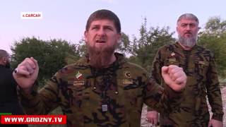 Рамзан Кадыров проверил ход работ по прокладке дороги в селении Саясан 