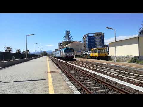 Partenza dell'intercity 562, (d445)+strombazzate+saluti terzo faro+saluti con la mano!