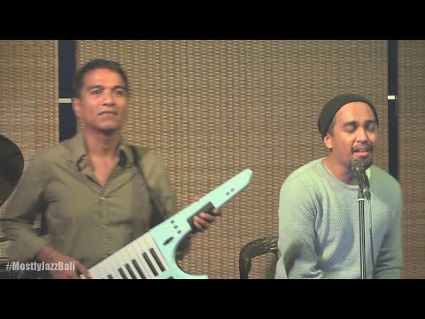 Indra Lesmana Keytar Trio ft. Glenn Fredly - Happy @ Mostly Jazz in Bali 24/01/2016 [HD]