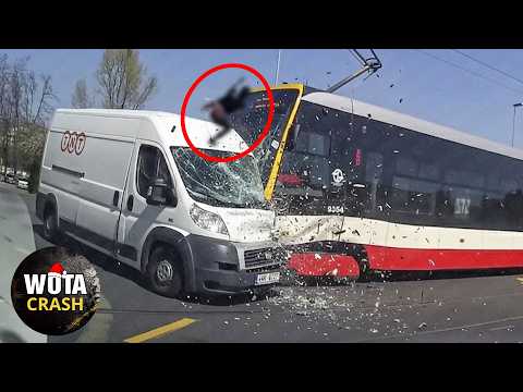 130 Car Crash Moments Featuring Idiots in Cars Caught on Camera!