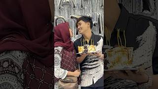 Download lagu Makasih sayang atas kejutannya semoga diriku bisa lebih baik dari sebelumnya mp3