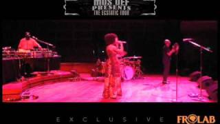 LIVE: MOS DEF x GEORGIA ANNE MULDROW &quot;Roses&quot;