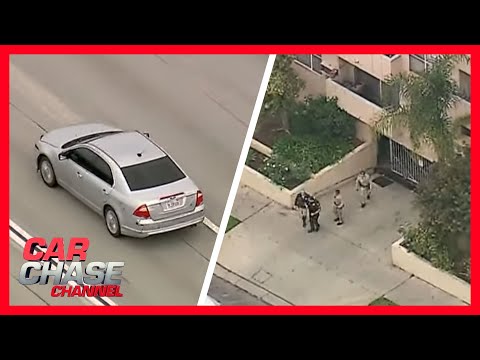 FULL CHASE: Suspect bails out of vehicle following chase in Los Angeles | Car Chase Channel