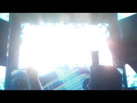 Swedish House Mafia (Steve Angello) @ Nocturnal 2010 - Intro!