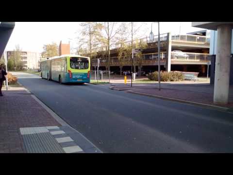 Lijn 3, Van Hool newAG300, naar Station Oostvaarders vertrekt bij Haven Centrum