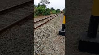 preview picture of video 'BB 3037807 membawa Gerbong Datar Kosongan berangkat dari stasiun TBI menuju Stasiun MDN (DIVRE 1)'