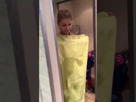 Mannequin Challenge door de dames van v.v. Hardinxveld