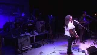RUTHIE FOSTER,  &quot;Don&#39;t You Mind People Grinnin&#39; In Your Face&quot; - HD