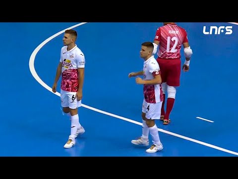 Los jugadores de la LNFS portaron los #CordonesDoradosSolidarios de la Fundación Unoentrecienmil