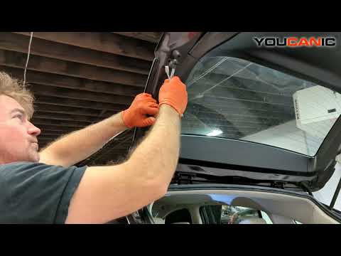 2012-2016 Subaru Impreza – Trunk Lift Strut Replacement