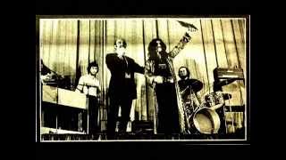 Barış Manço & Kurtalan Ekspres - Tambur Taksimi / Baykoca Destanı (1974-1975)