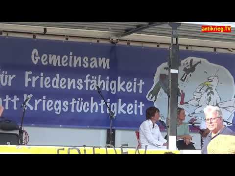Wiebke Diehl, Christiane Reymann, Rüdiger Göbel - Kundgebung Antikriegstag Friko Berlin 1.9.