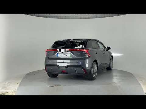 MG 4 EV LR - EXCLUSIVE- 64KWH **FULL BLACK HALF LE - Image 2