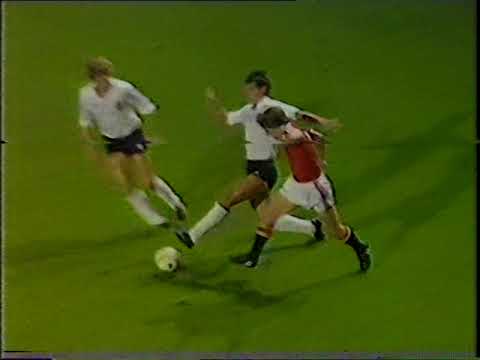 1982-09-15 Manchester United v Valencia