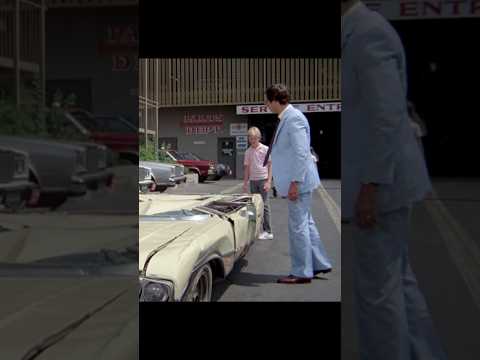 🚗💚 National Lampoon’s Vacation – Clark Buys the WORST Road Trip Car Ever! 😂🛠️