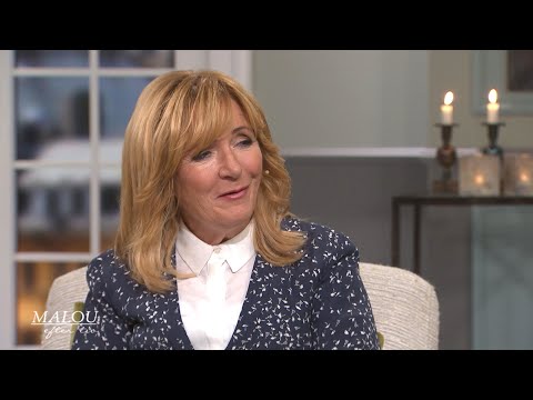 Stylisten Frida Zetterström: "Här är det hetaste jeansmodet i höst" - Malou Efter tio (TV4)