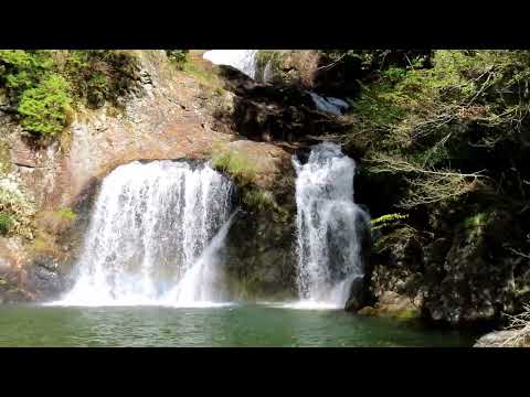 Cachoeira Mitsutaki, a parte mais profunda de Sandankyo, um local panorâmico especial
