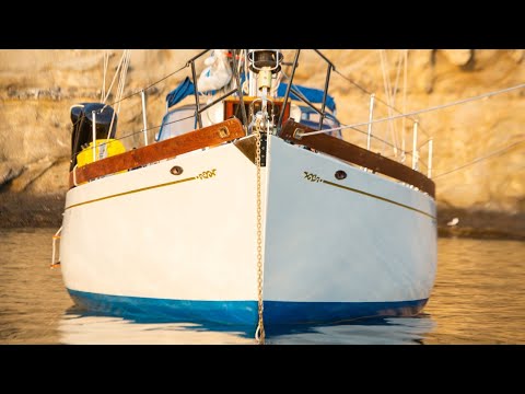 Sailing Avocet | Building our BULWARK!