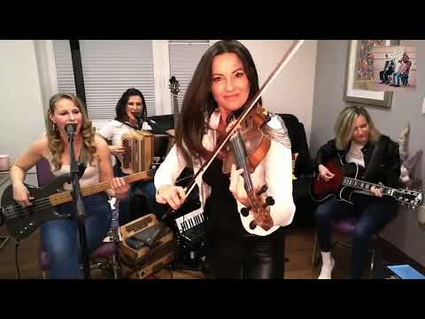 Skupina Chicas ‼️ 14:57 Live music✅‼️