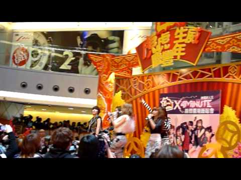 [FANCAM] 4Minute - Muzik @ HK Emax
