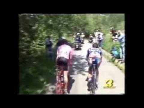 Giro de Italia 1997 21ª etapa Malè - Edolo (Mortirolo) 238 km (07/06/1997) - Bugno escapad