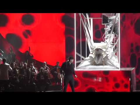 Daddy Yankee interpreta "Yo contra ti" Latin AMA's 18
