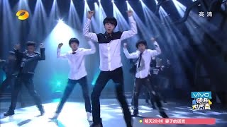 中国天团 TFBOYS - 手册，宠爱 [快乐大本营 表演部分 20150404]