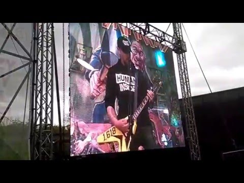 Acid Drinkers i Litza - Poplin Twist & Metallica - "Seek And Destroy" (3-majówka Wrocław 2016)