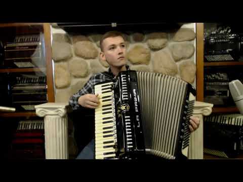 3553 - Black La Prima Piano Accordion LMMH 41 120 $1499