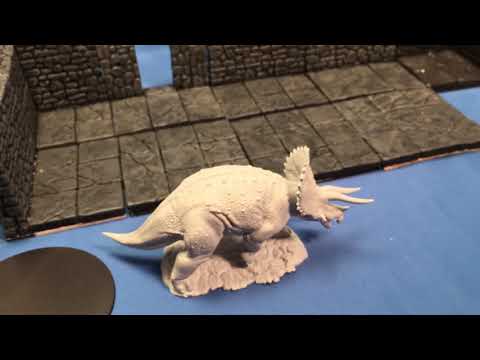 Miniature Monday Triceratops Unboxing Wizkids Unpainted