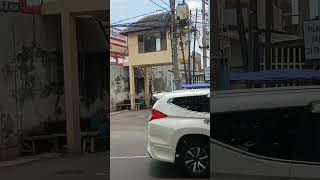 Download lagu Bikin Rumah Di Atas Jalan / Gang / Lahan Sempit? Mungkin Ini Menginspirasi Mas Gaess.. 🏯😅  #shorts mp3