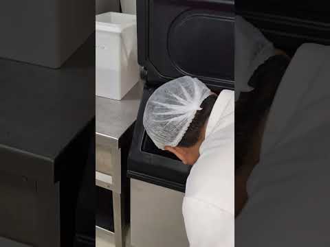Ice Cube Machine