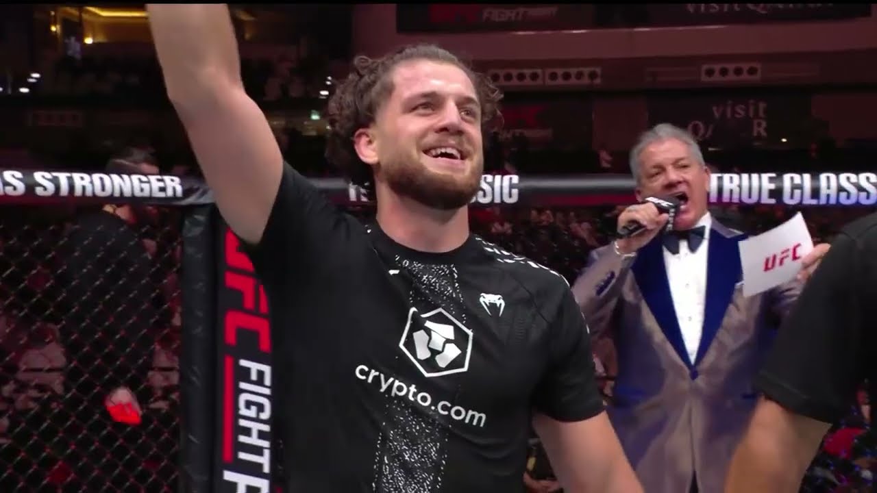 UFC Qatar | Naurdiev duerme a Loder con un golpazo directo a la barbilla